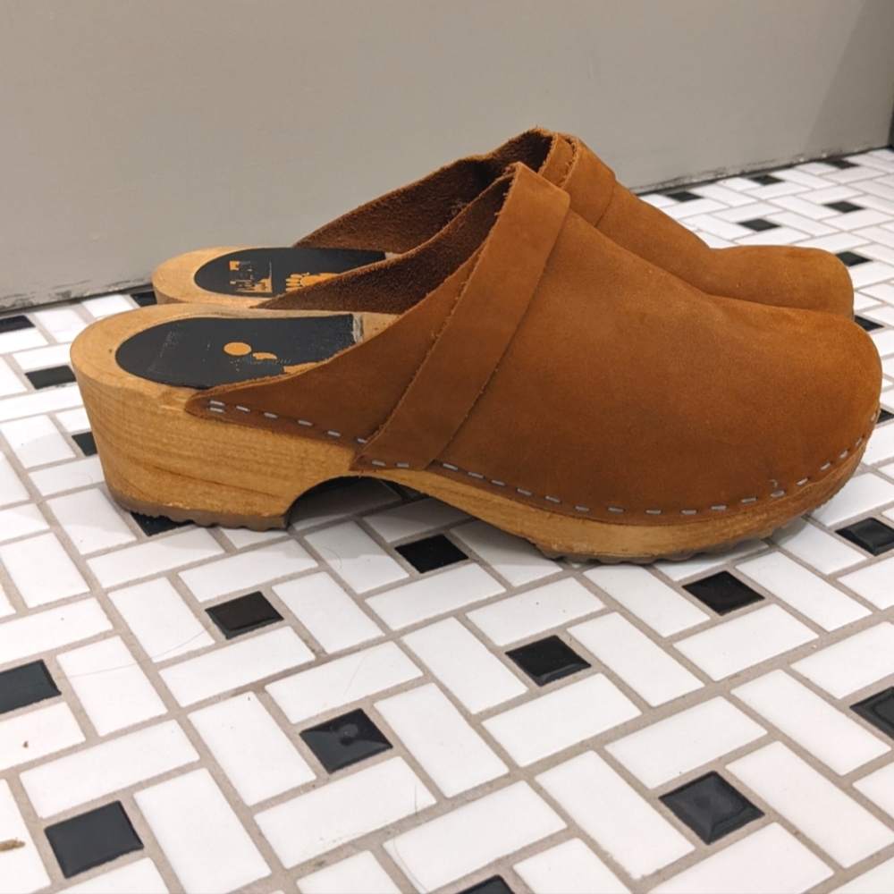 Vollsjö Wooden Clogs